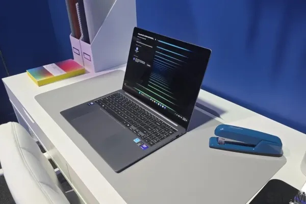 Windows 11 улучшит темную тему для Galaxy Books