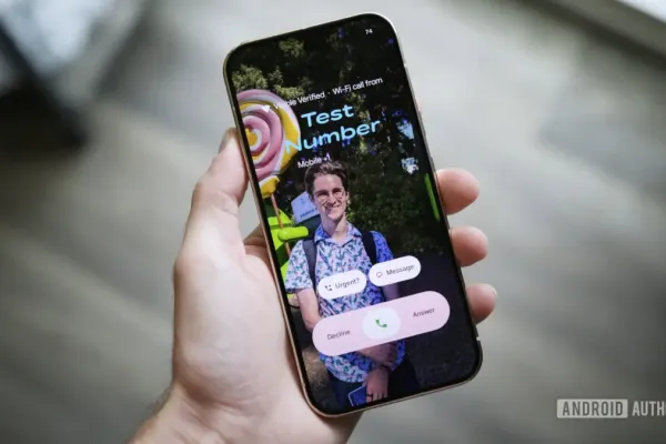 Причина звонка теперь в приложении Phone от Google