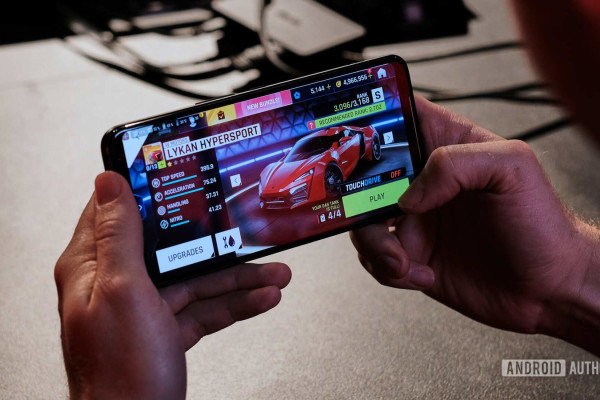 Genshin Impact получила признание за визуальные эффекты и геймплей