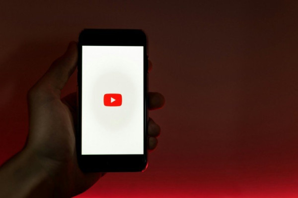 YouTube тестирует обновленный миниплеер на Android с новыми функциями