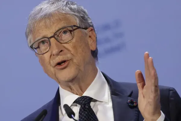 Спокойный взгляд Билла Гейтса на 50 лет Microsoft