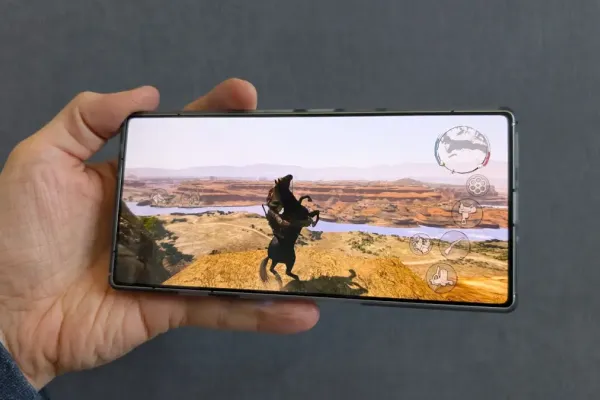 Мобильные игры 2025 года: лучшие релизы и порты