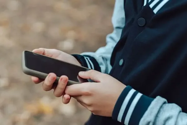 Новая функция в Android Messages для детской безопасности