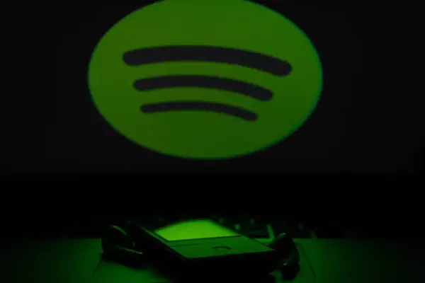 Spotify сталкивается с проблемами на Android во время запуска аудио без потерь Spotify сталкивается с проблемами на Android во время запуска аудио без потерь