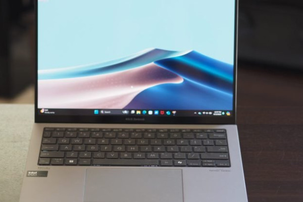 Asus Zenbook S 13 OLED против Apple MacBook Air M3: сравнение ноутбуков