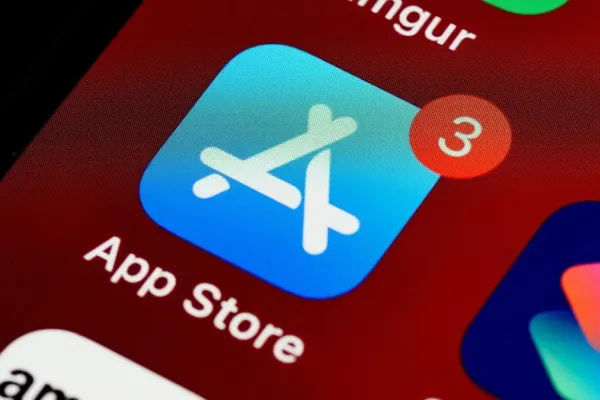 Apple блокирует приложение iTorrent в альтернативном магазине