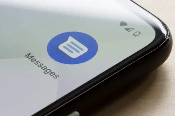 Google представляет чувствительные предупреждения в Сообщениях