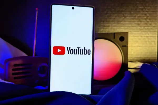 YouTube запускает обновление видеоплеера