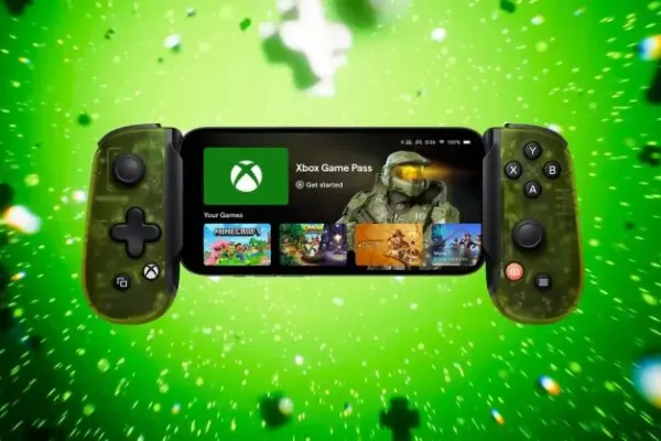 Backbone укрепляет мобильный гейминг Xbox с контроллером