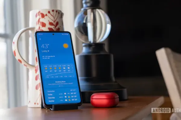 Samsung выпускает обновленное приложение погоды