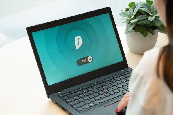 Surfshark получила награду AV-Test за достижения в кибербезопасности