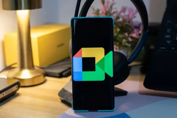 Улучшения Google Meet для видеозвонков и встреч