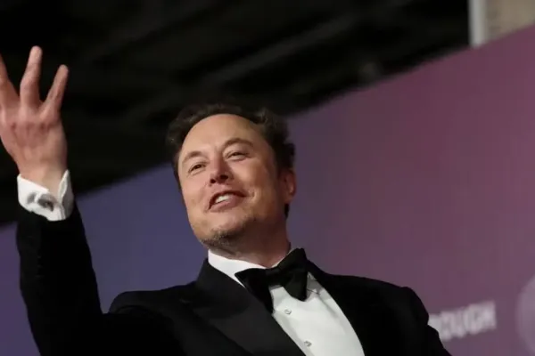 Grok Imagine запускает функцию создания видео на Android