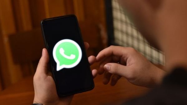 Частичный сбой в Whatsapp и Facebook Messenger затрудняет обмен мультимедиа