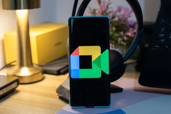 Google Meet запускает хэллоуинские функции для видеоконференций