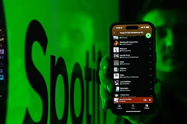Пользователи Spotify столкнулись с массовыми сбоями на мобильных устройствах
