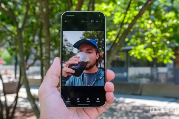 Google Photos добавляет функцию ретуши лица
