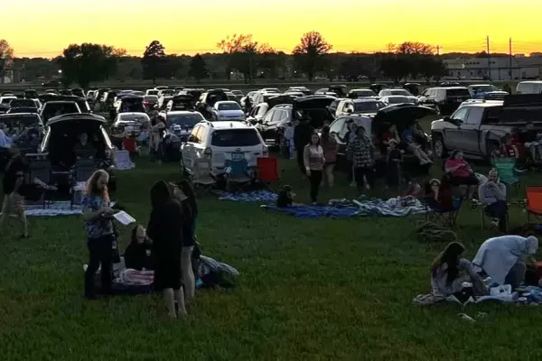 Фильм Minecraft покажут на мероприятии в аэропорту Линкольн