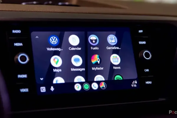 Android Auto: Драйвовые функции с четырьмя приложениями