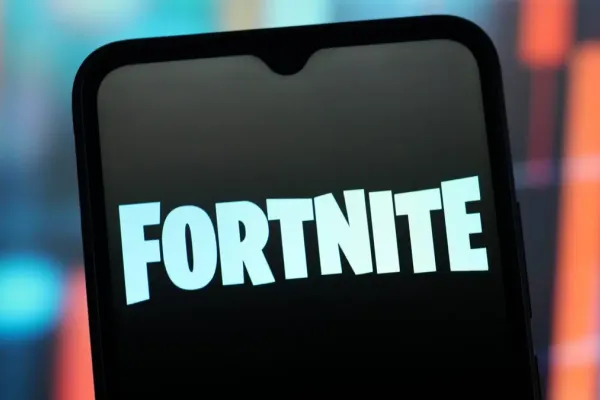 Fortnite снова доступен в Play Store на Android