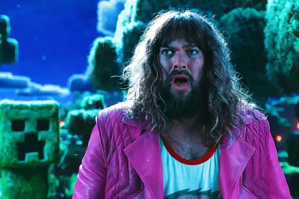 Майнкрафт: Картина с Джейсоном Момоа на горизонте
