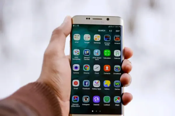 Приложения Android и iOS временно бесплатны