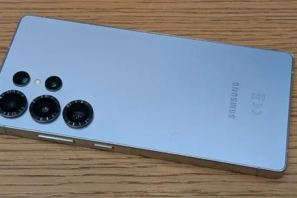 Pixel 9a и Galaxy S26 Ultra: обострение конкуренции