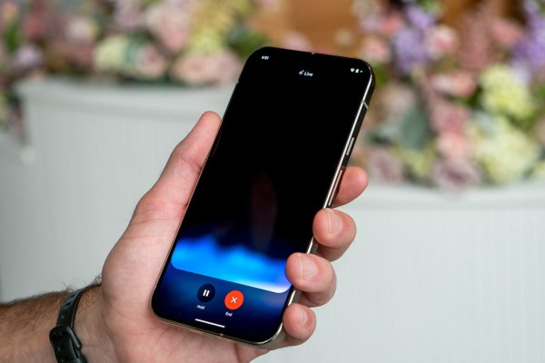 Google интегрирует ИИ Gemini Live в Android Auto для улучшения навигации