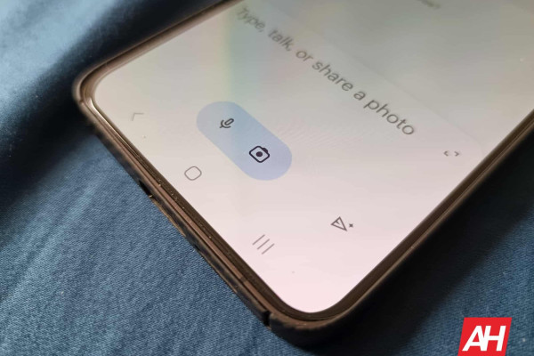 Приложение Google Gemini теперь поддерживает загрузку файлов с устройств