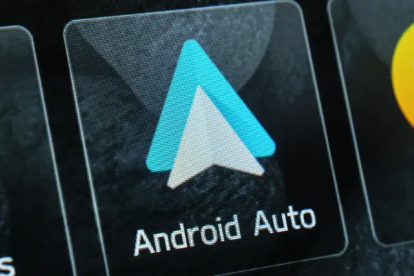 Android Auto расширяет возможности с ключевыми приложениями