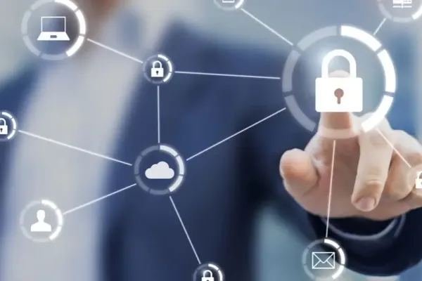 Уязвимость в React Native раскрыта и исправлена