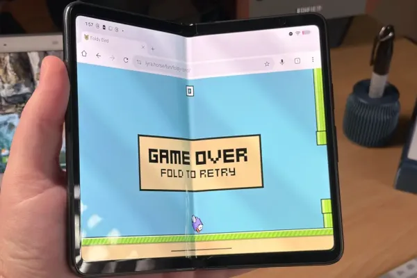 Foldy Bird: Новая игра для складных телефонов
