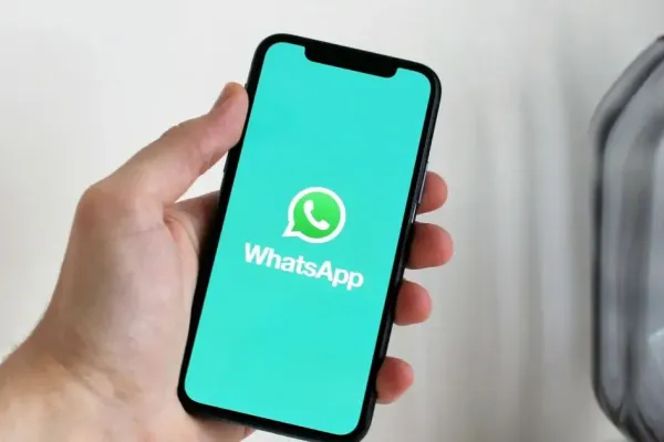 WhatsApp откроет обмен сообщениями с другими приложениями в Европе