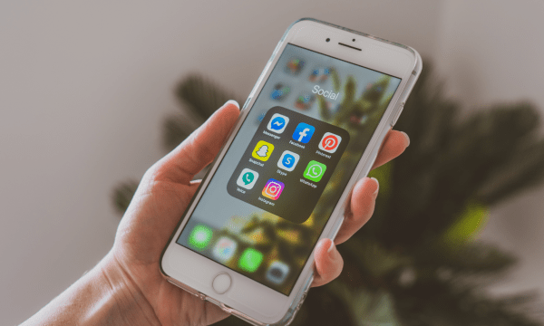 Владелец бизнеса из Западной Виргинии обвинен в распространении порнографии