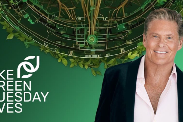 Дэвид Хассельхофф поддерживает инициативу Make Green Tuesday Moves